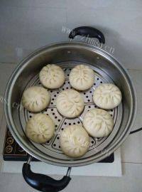 自己做的豇豆猪肉馅包子