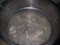 美味的猪骨粥做法图解3)