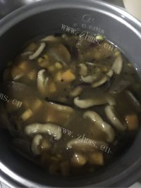 香肠煲饭做法图解5)