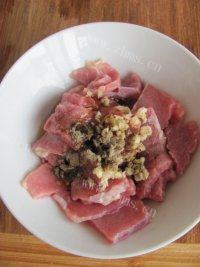 美味的海带牛肉汤做法图解3)