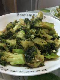 家常菜蒜蓉西兰花