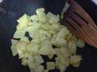 「DIY美食」青椒土豆片做法图解5)