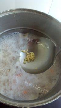 营养丰富的香菇鸡肉粥做法图解15)