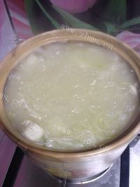 美味的骨汤冬瓜丸子煲做法图解24)