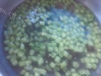 家庭版橄榄菜炒豆丁做法图解4)