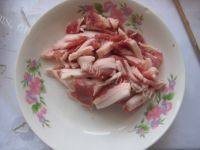 家常菜芹菜炒土豆片做法图解2)