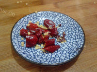 色泽鲜亮的莴笋肉丝做法图解4)