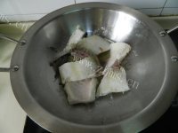 营养丰富的鱼汤面的做法图解二
