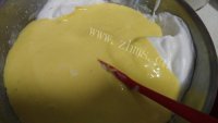 美味的红枣奶油蛋糕卷做法图解8)