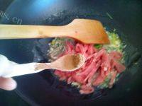 美味的土豆豆角焖面做法图解6)