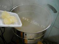 冰糖莲子银耳羹