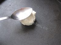 色泽不错的土豆糯米饼做法图解9)