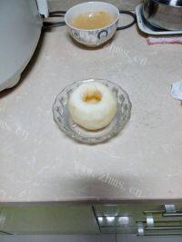 美味的银耳炖梨做法图解3)