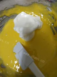 自制戚风蛋糕做法图解12)
