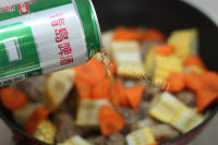 食欲满满的啤酒排骨做法图解9)