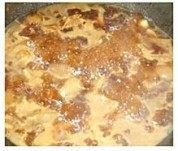 美味的黄花菜烧猪肉做法图解7)