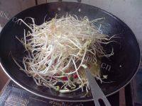 适量韭菜炒豆芽做法图解6)