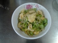 家常菜西芹炒蛋