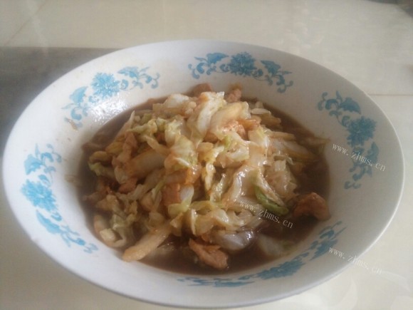 芳香四溢的白菜炒肉