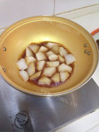 美味的炖萝卜做法图解5)