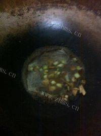 美味黑椒鸡腿做法图解8)