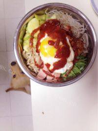 营养健康的韩式拌饭