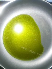 独特的面筋炒青椒做法图解6)