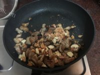 家常彩椒咸猪肉做法图解8)