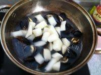 家常淡菜冬瓜汤做法图解4)