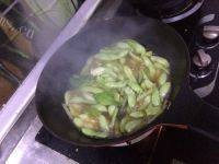 美味的芹香豆角做法图解6)