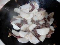 家常菜萝卜炒牛肉做法图解4)