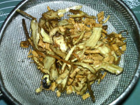 营养美味的参枣当归牛肉汤做法图解3)