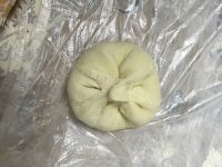 自制白菜木耳肉包子做法图解7)