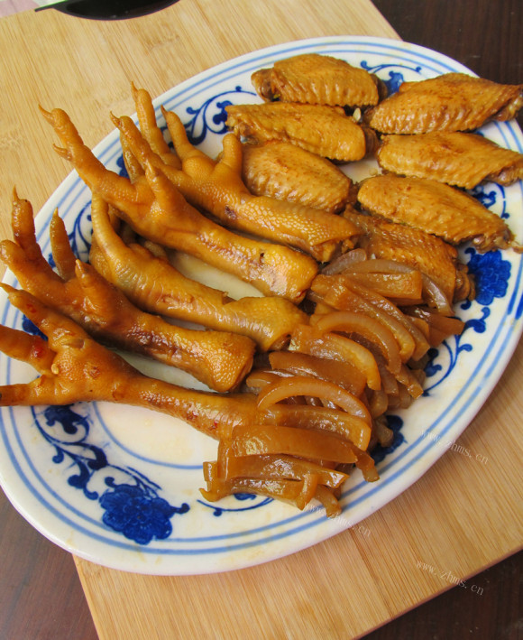 色泽鲜亮的卤水拼盘