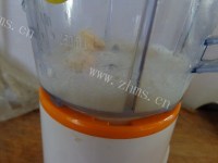 好吃的香蕉奶昔做法图解3)