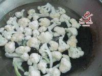 家常菜肉末菜花做法图解1)