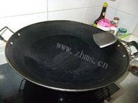营养丰富的彩椒炒肉做法图解4)