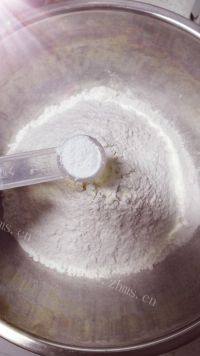 口感不错的放心油条做法图解1)