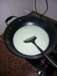 自制椰汁千层糕做法图解5)