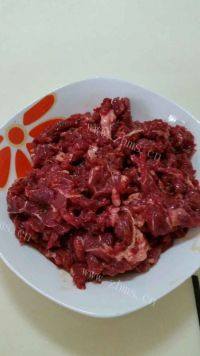 美味的沙茶牛肉做法图解1)