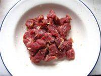 家常的牛肉抓饭做法图解2)