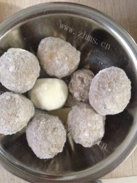 美味的鱼丸紫菜汤做法图解1)