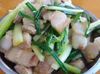 荞菜炒肉做法图解5)