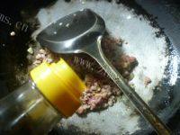 有特色的蒜香青豆炒肉末做法图解6)