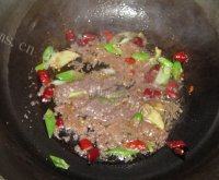 美味的虾酱炖豆腐做法图解5)
