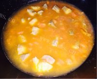 家常菜番茄土豆炖牛腩做法图解8)