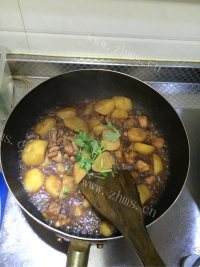 独特的土豆鸡块做法图解10)