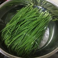 可口的韭菜饺子做法图解1)