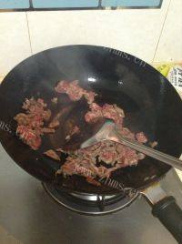 家常菜西葫芦炒牛肉做法图解3)