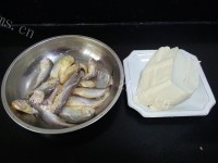 梅童鱼豆腐汤做法图解1)
